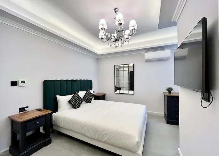 Beautiful 4-Bedroom Townhouse In Sliema